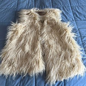 Abercrombie & Fitch Faux Fur Vest